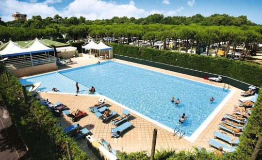 Camping Holiday Village Florenz - Adriatico.nl